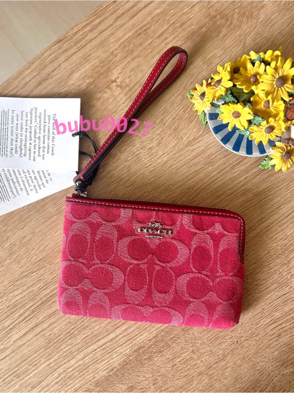 NWT🍫Coach Corner Zip Wristlet
In Signature Denim True Red CDF27 Wallet Card Gift